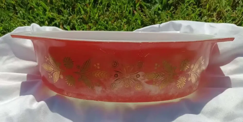Pyrex vtg golden